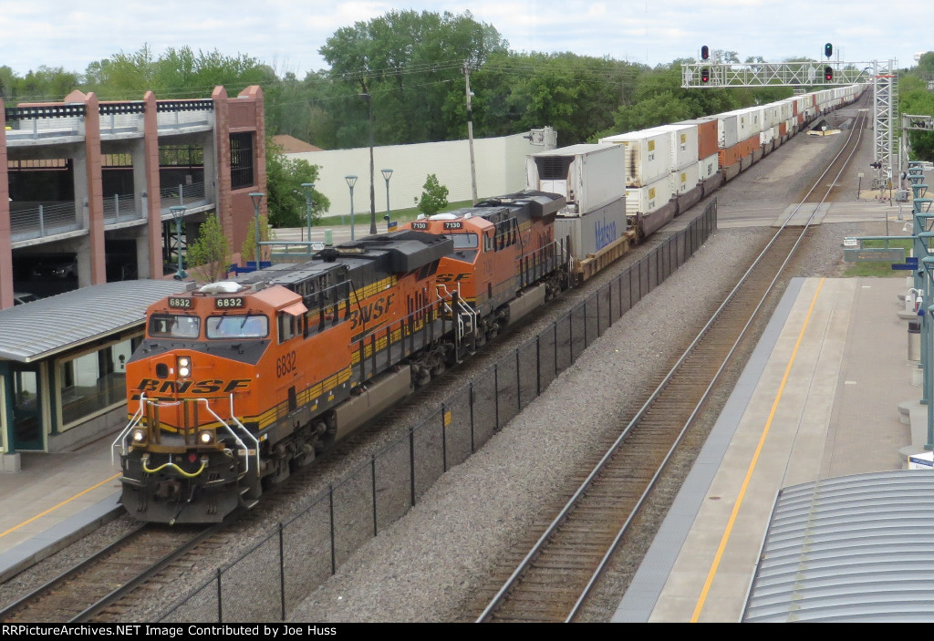 BNSF 6832 East